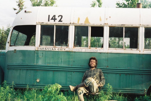 Christopher-Mc-Candless-bus